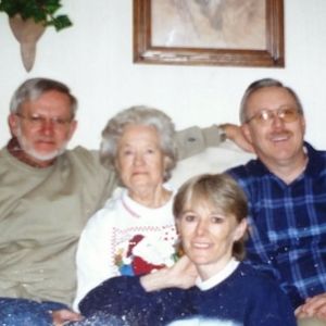 Meet your Posher, Connie